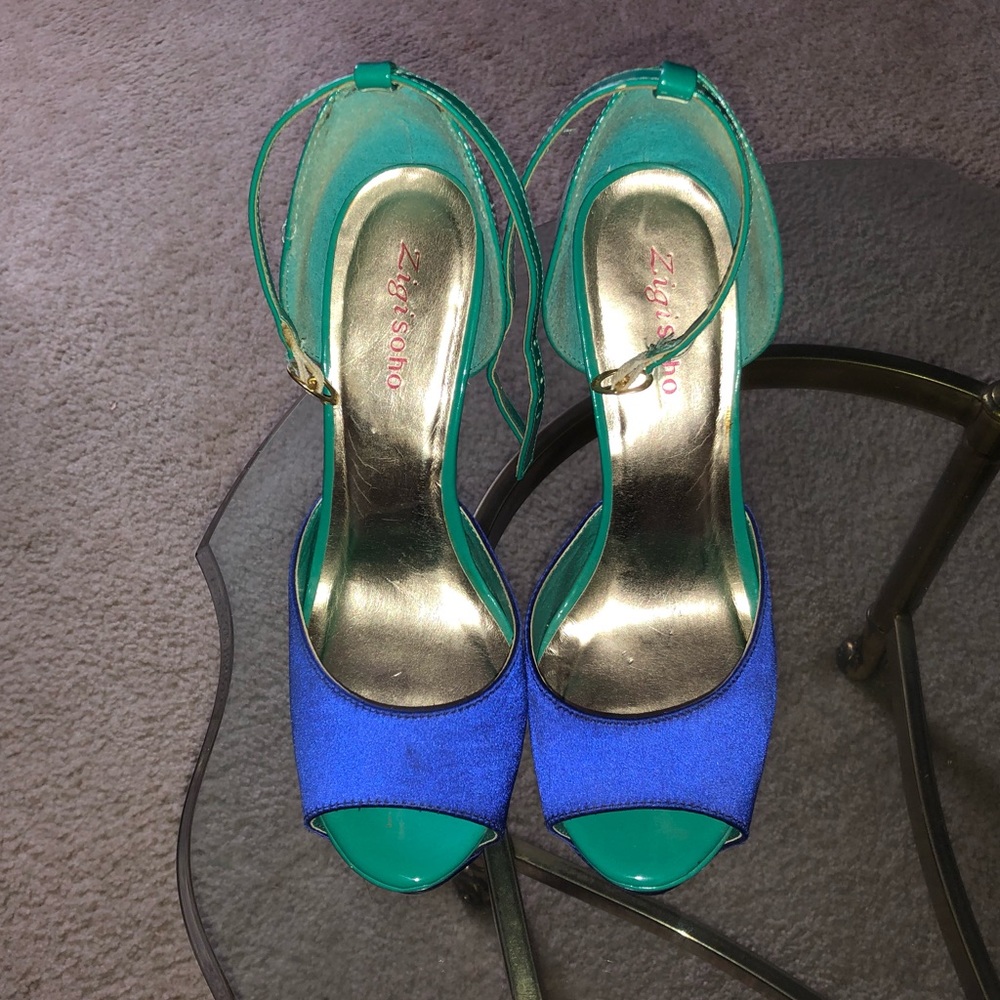 Zigi Soho color blocked (teal green and blue) heel